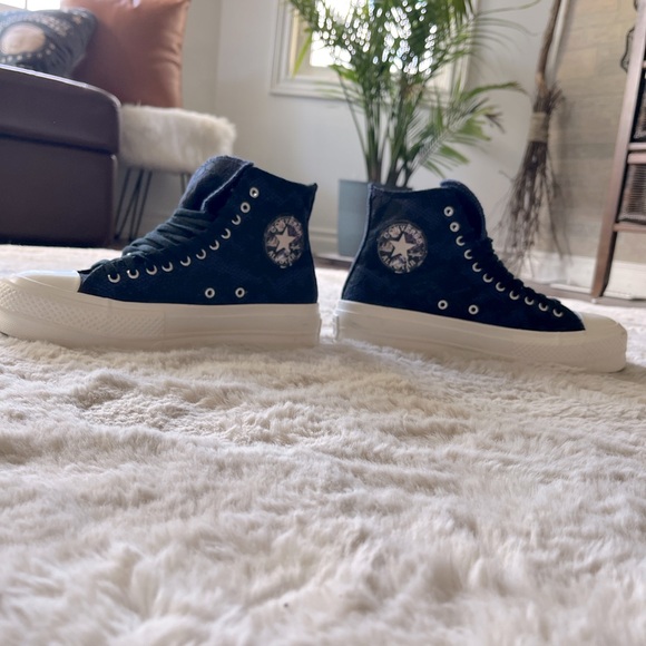 Converse Chuck Taylor All Star Platform Sneakers - Picture 2 of 3